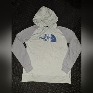 The north face pull over sweater